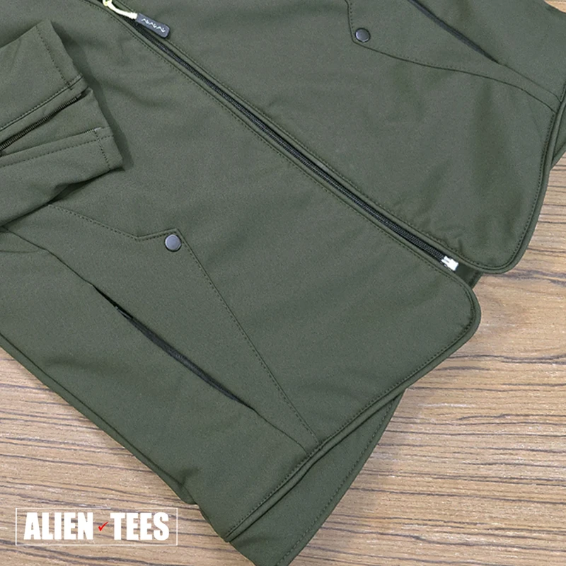 W40 Murky Green AeroShield Jacket - Image 3